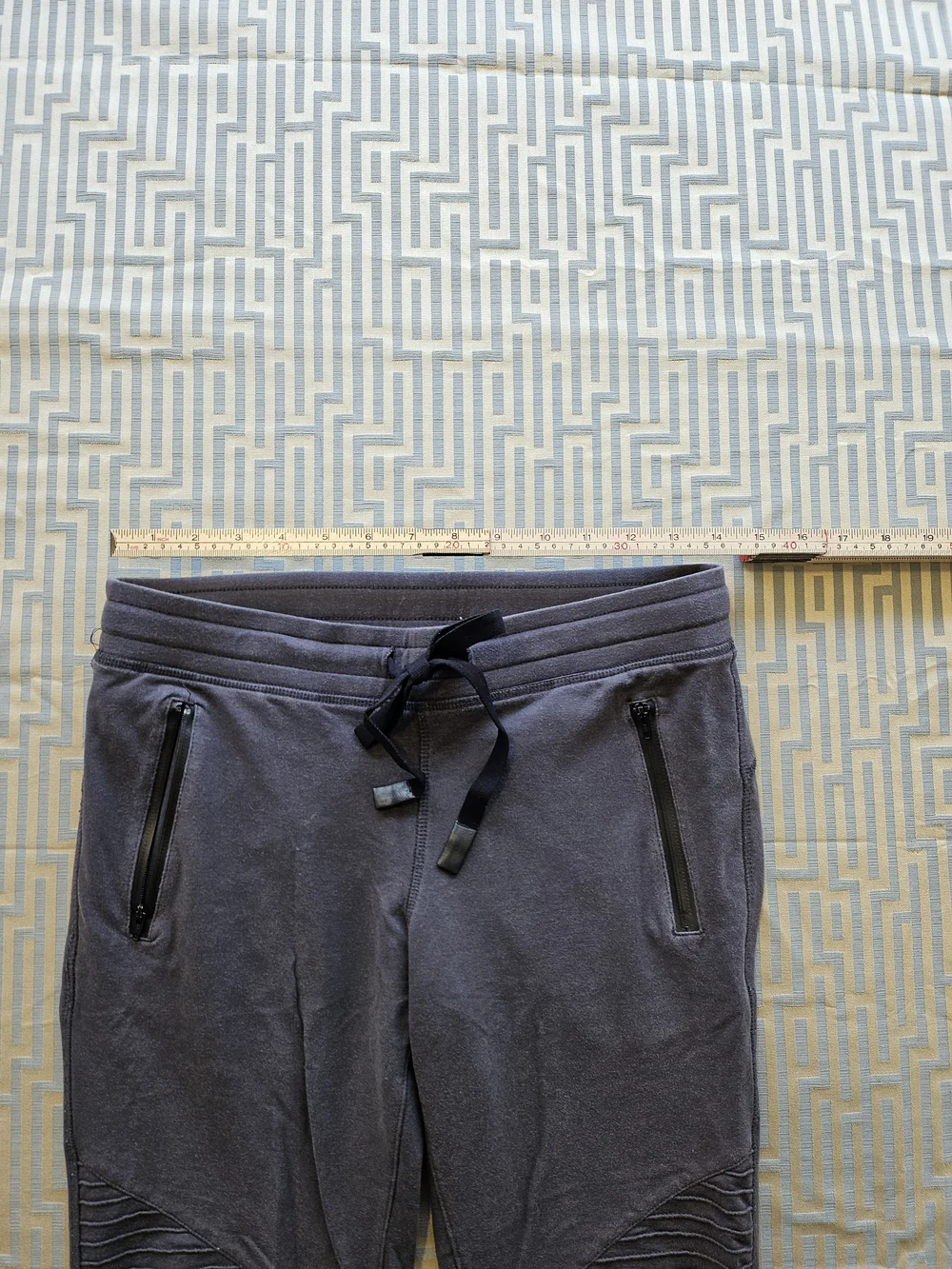 ALO Yoga Slate Ribbed Knee Jogger Pants